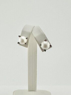 David Yurman Stud Earrings w/ Pearls and White Diamonds - 14mm